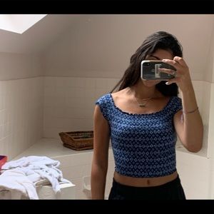 Crop top